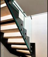 DOMINOX; Kovinsko stopnis!c!e z lesenimi stopnicami_1881.jpg